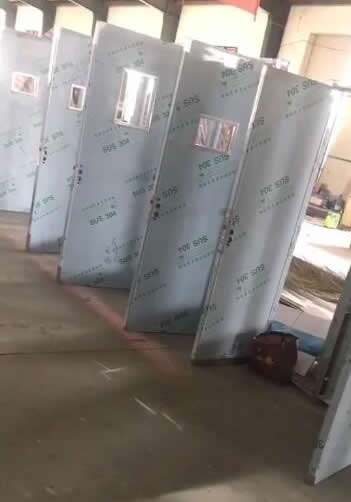 �t(y��)���U�T